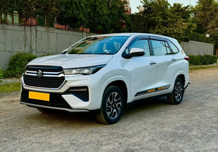 Hycross Petrol Auto