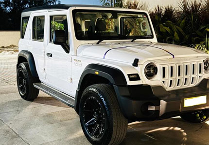 Roxx 4×2 Petrol/Auto Diesel with Sunroof